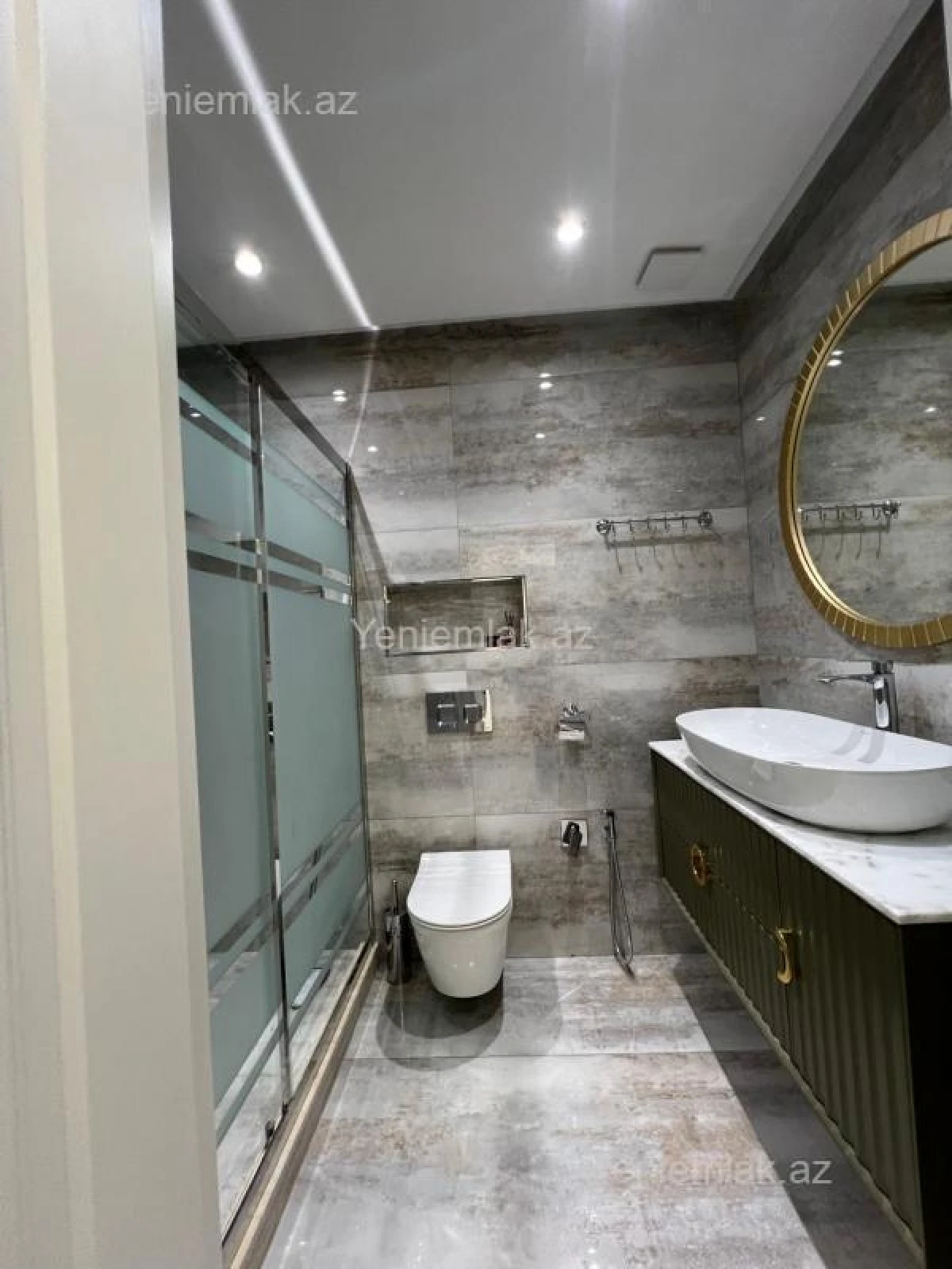 Satılır 3 otaqlı yeni tikili 105 m²