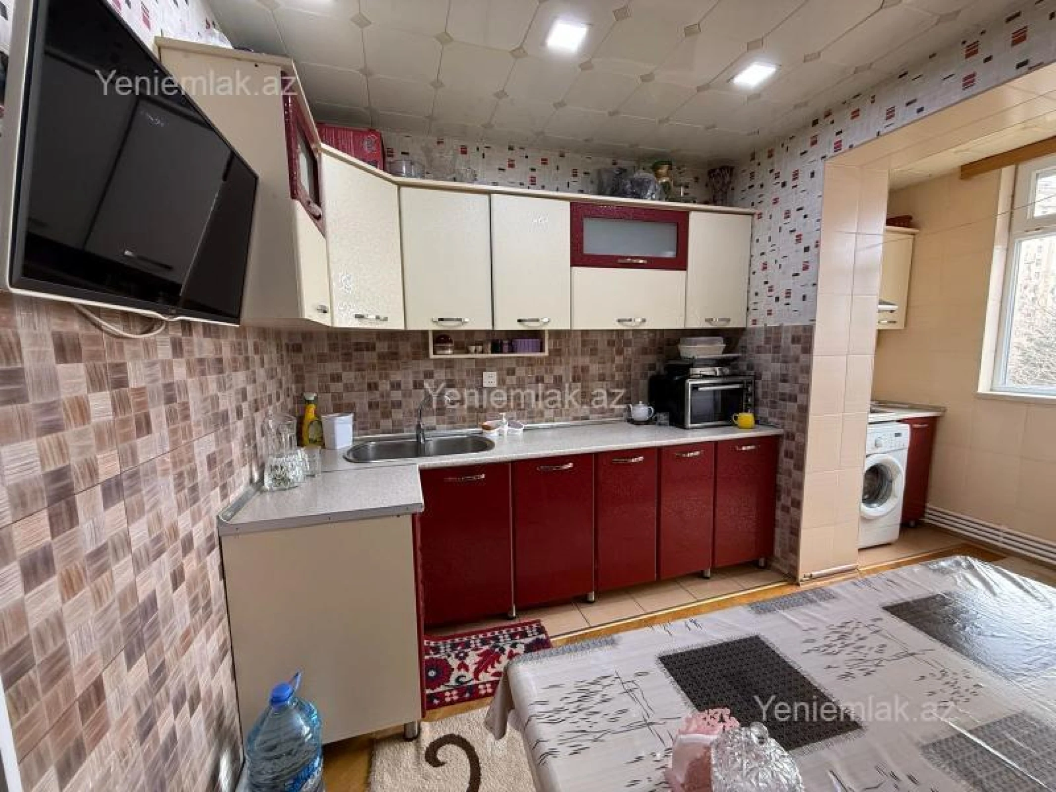 Satılır 3 otaqlı köhnə tikili 90 m²