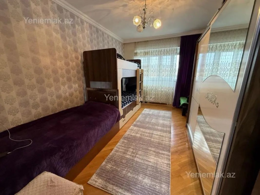 Satılır 3 otaqlı köhnə tikili 90 m²