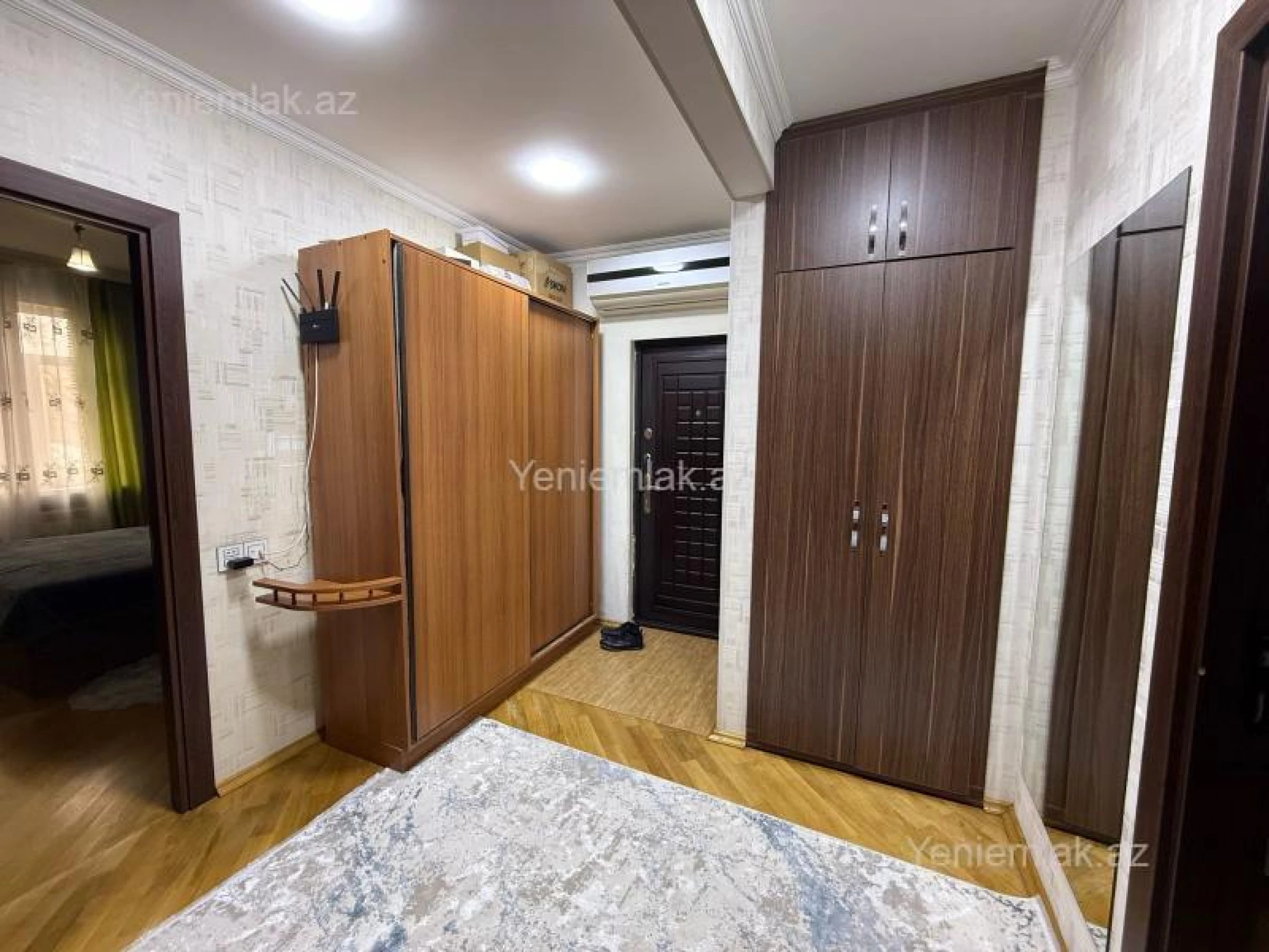 Satılır 3 otaqlı köhnə tikili 90 m²
