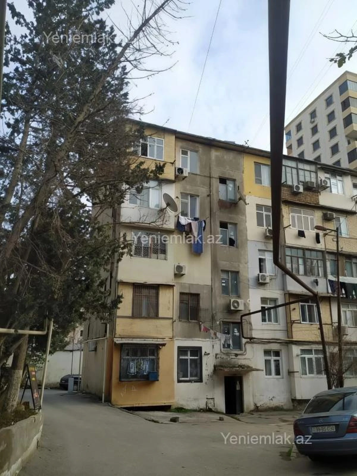 Satılır 3 otaqlı köhnə tikili 55 m²