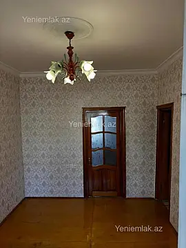 Satılır 3 otaqlı köhnə tikili 55 m²