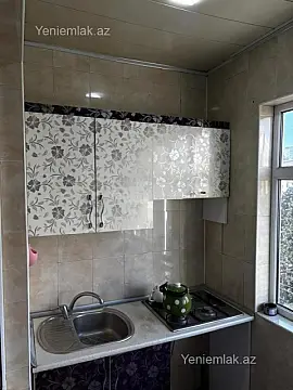 Satılır 3 otaqlı köhnə tikili 55 m²