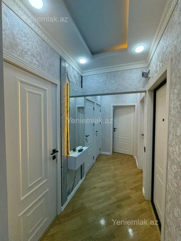 Satılır 2 otaqlı köhnə tikili 60 m²