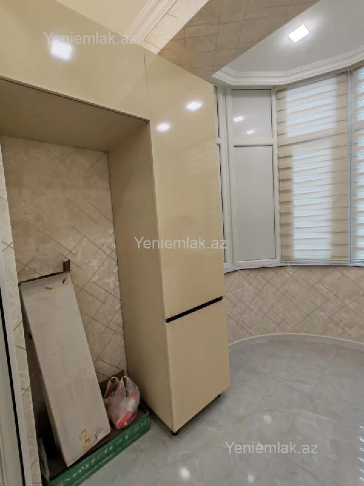 Satılır 3 otaqlı yeni tikili 75 m²