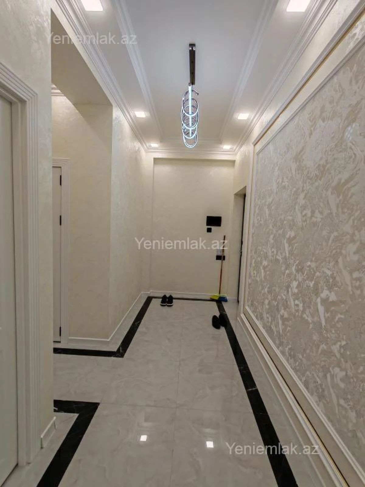 Satılır 3 otaqlı yeni tikili 75 m²