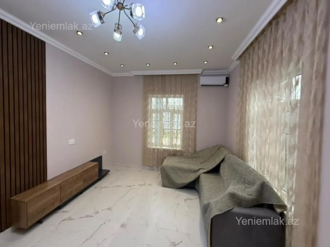 Satılır 3 otaqlı həyət evi 160 m²