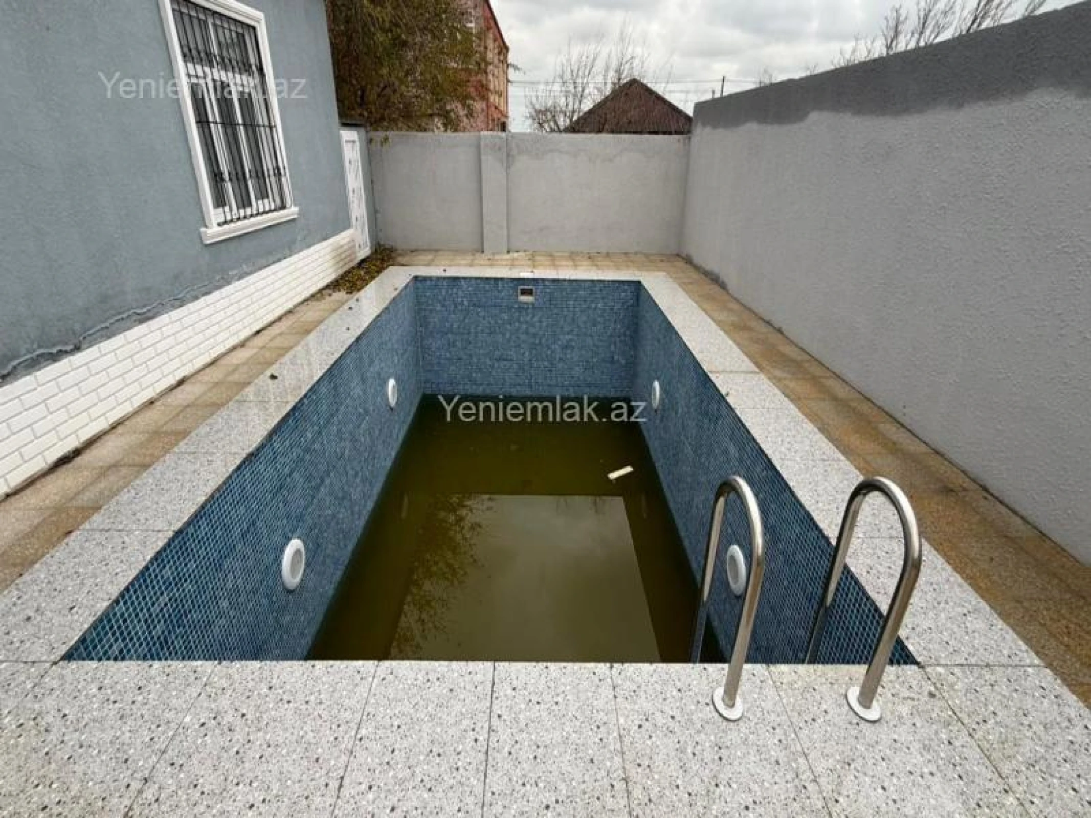 Satılır 3 otaqlı həyət evi 160 m²