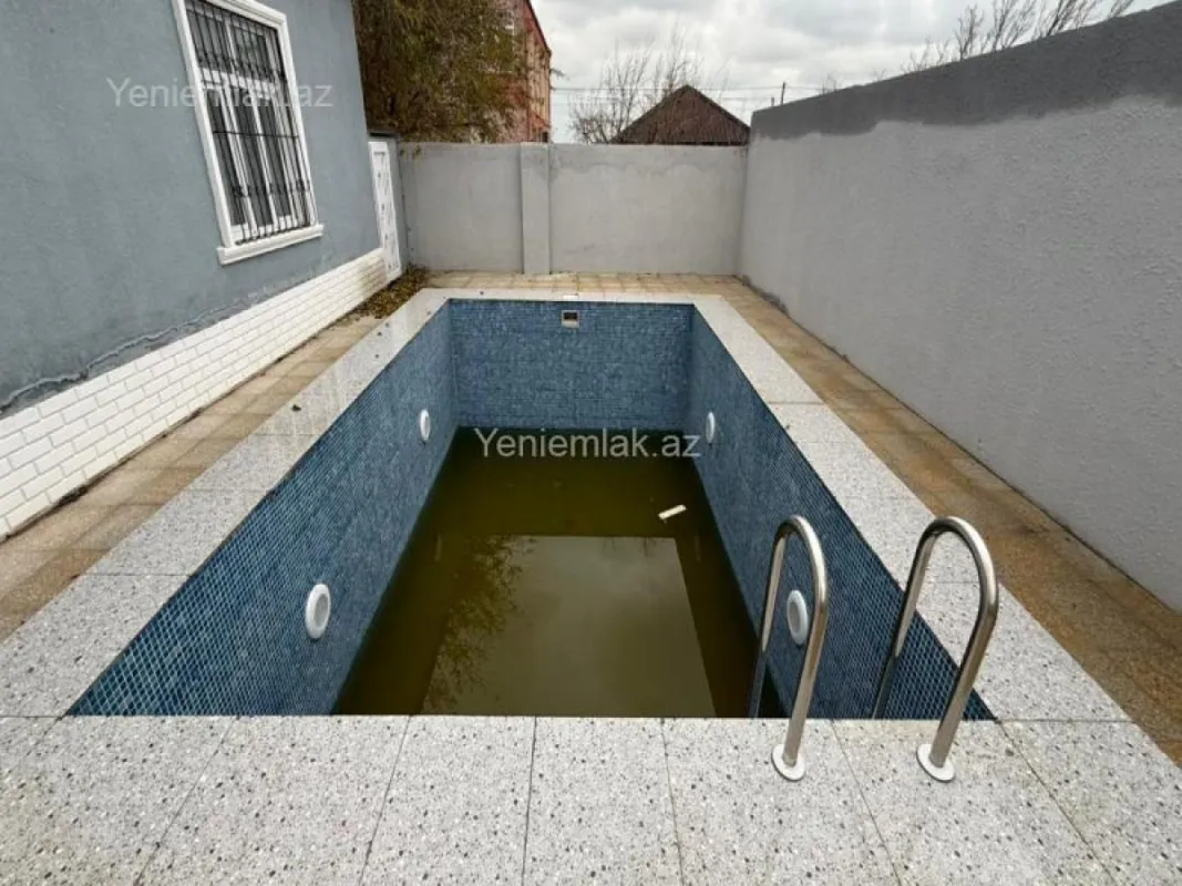 Satılır 3 otaqlı həyət evi 160 m²