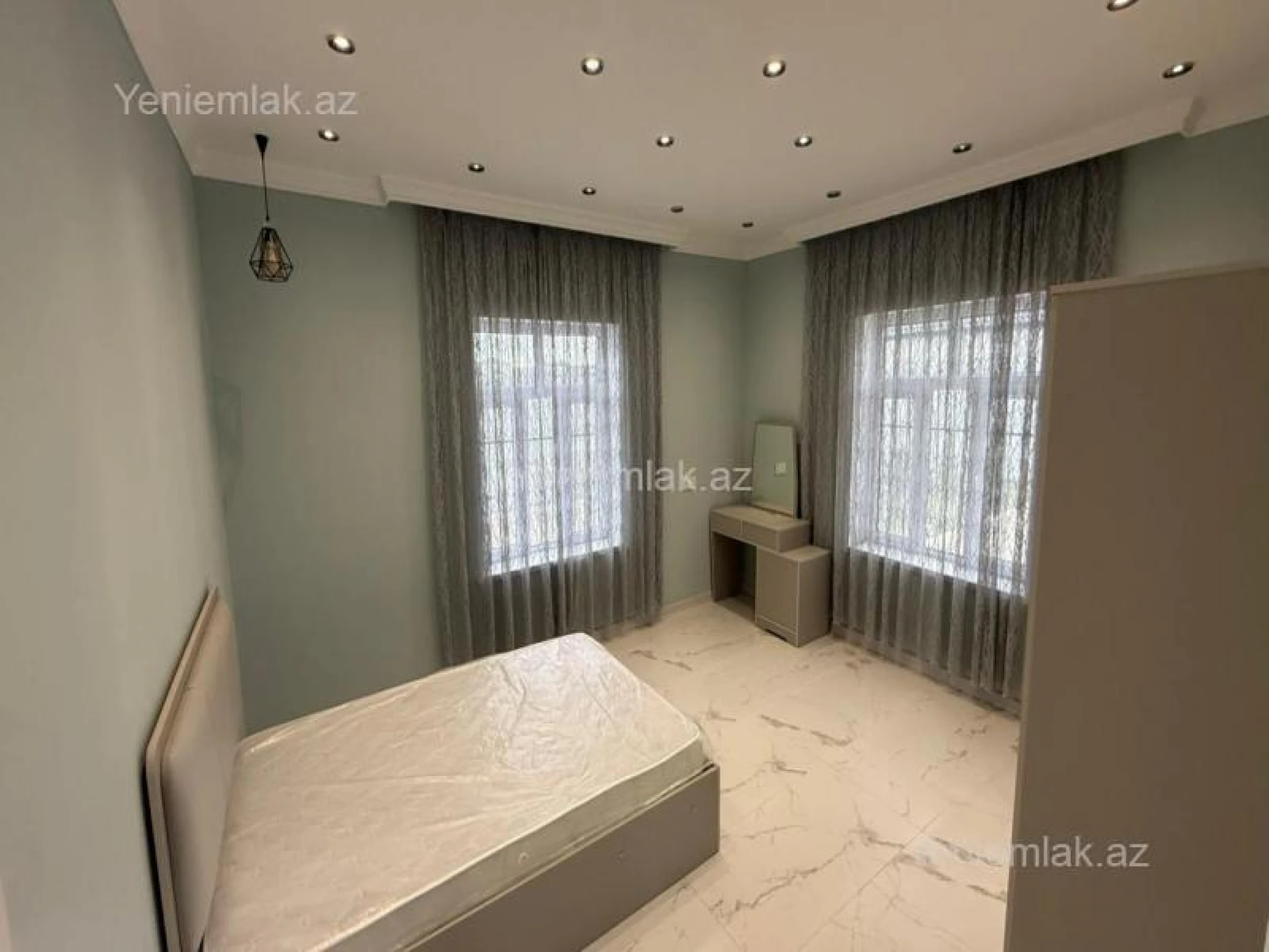 Satılır 3 otaqlı həyət evi 160 m²