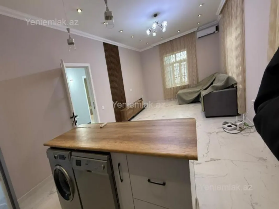 Satılır 3 otaqlı həyət evi 160 m²