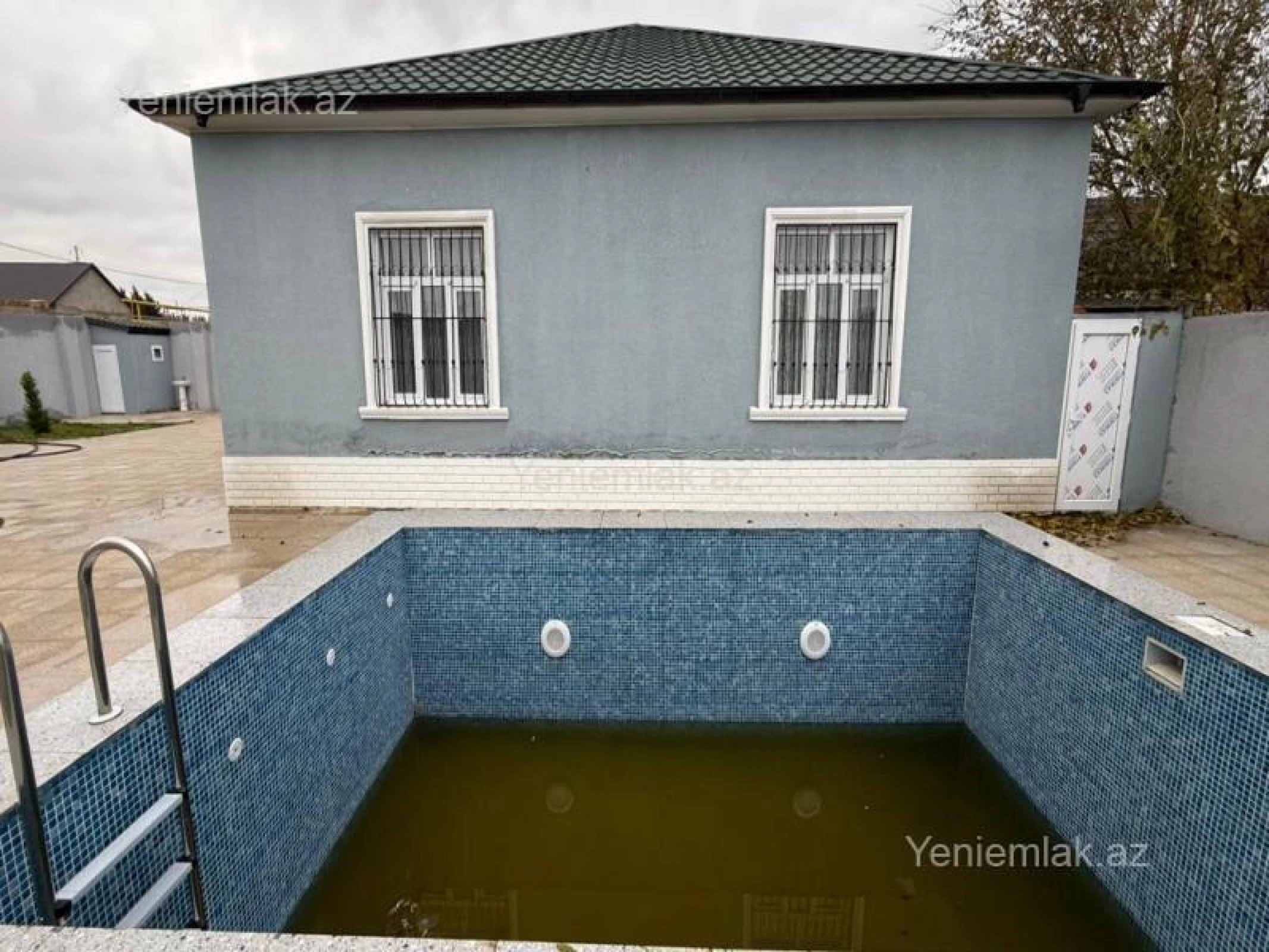 Satılır 3 otaqlı həyət evi 160 m²