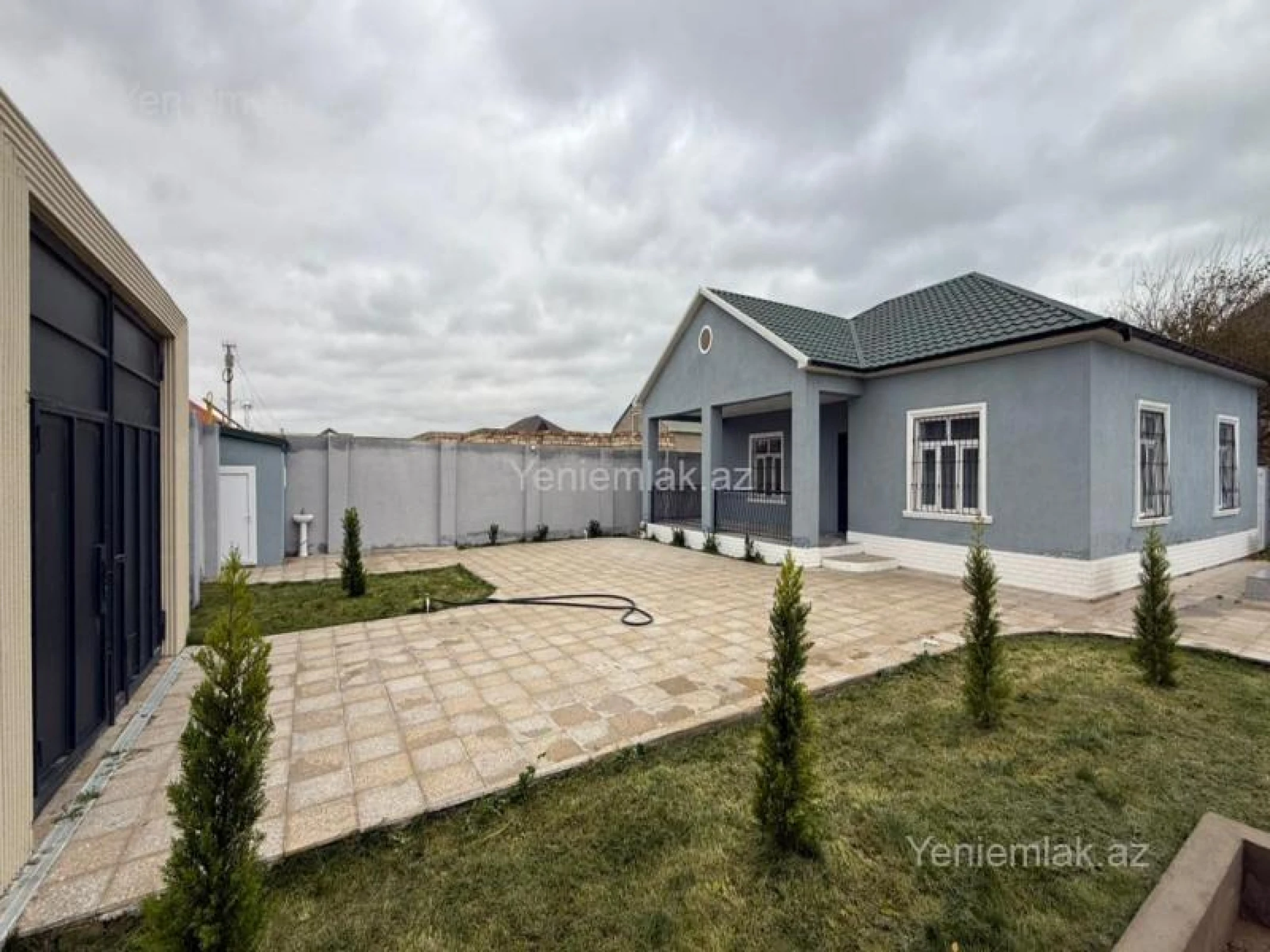 Satılır 3 otaqlı həyət evi 160 m²
