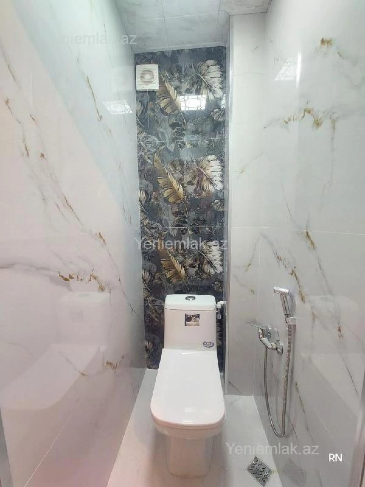 Satılır 2 otaqlı köhnə tikili 60 m²