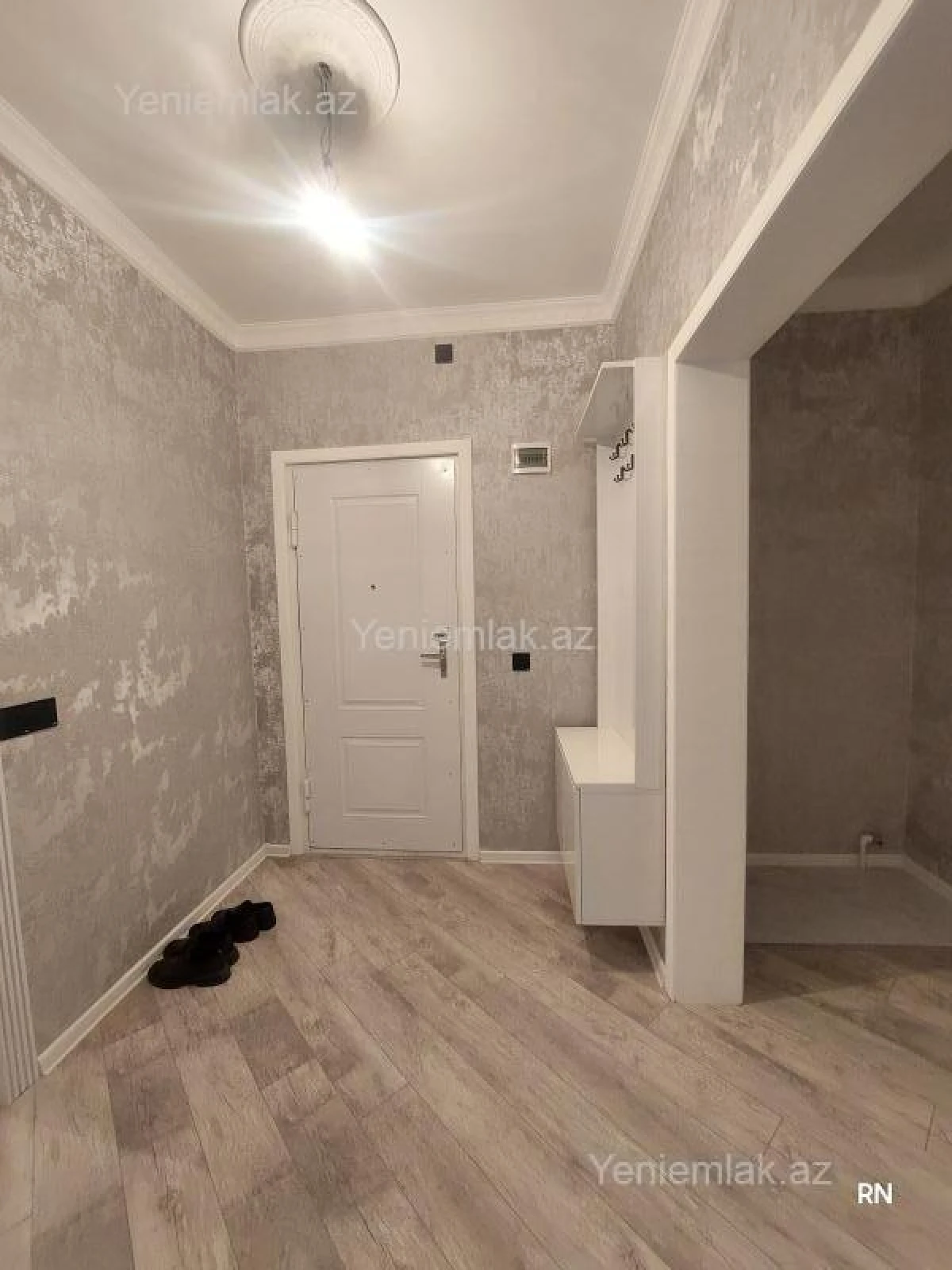Satılır 2 otaqlı köhnə tikili 60 m²