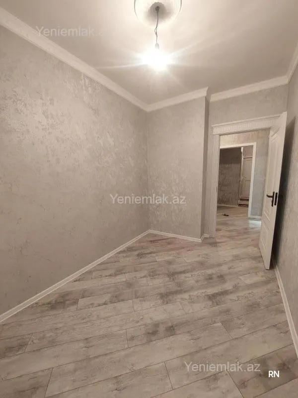 Satılır 2 otaqlı köhnə tikili 60 m²