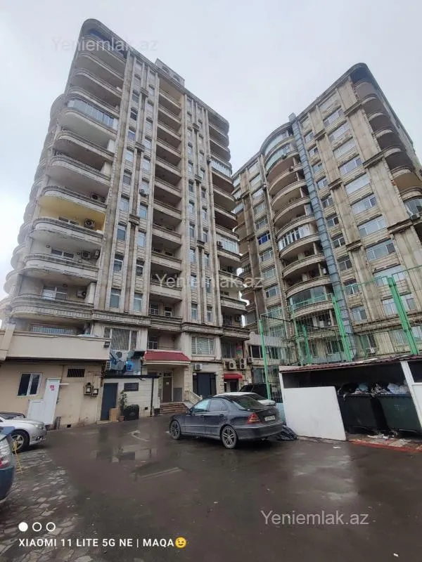Satılır 2 otaqlı yeni tikili 68 m²