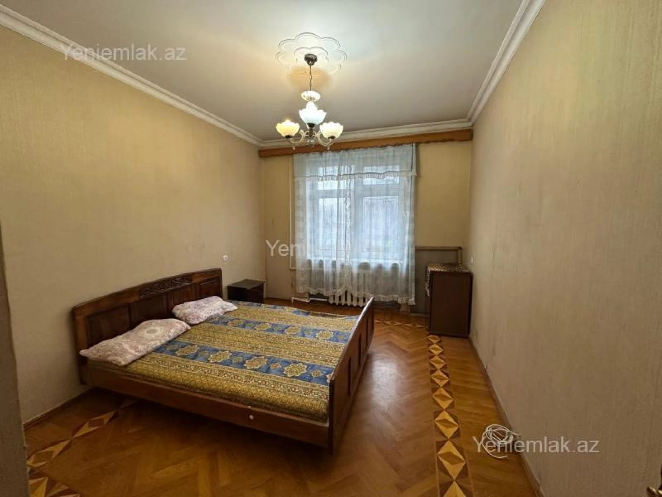 Satılır 2 otaqlı köhnə tikili 55 m²