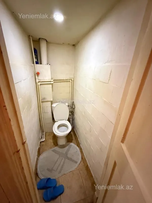 Satılır 3 otaqlı köhnə tikili 75 m²