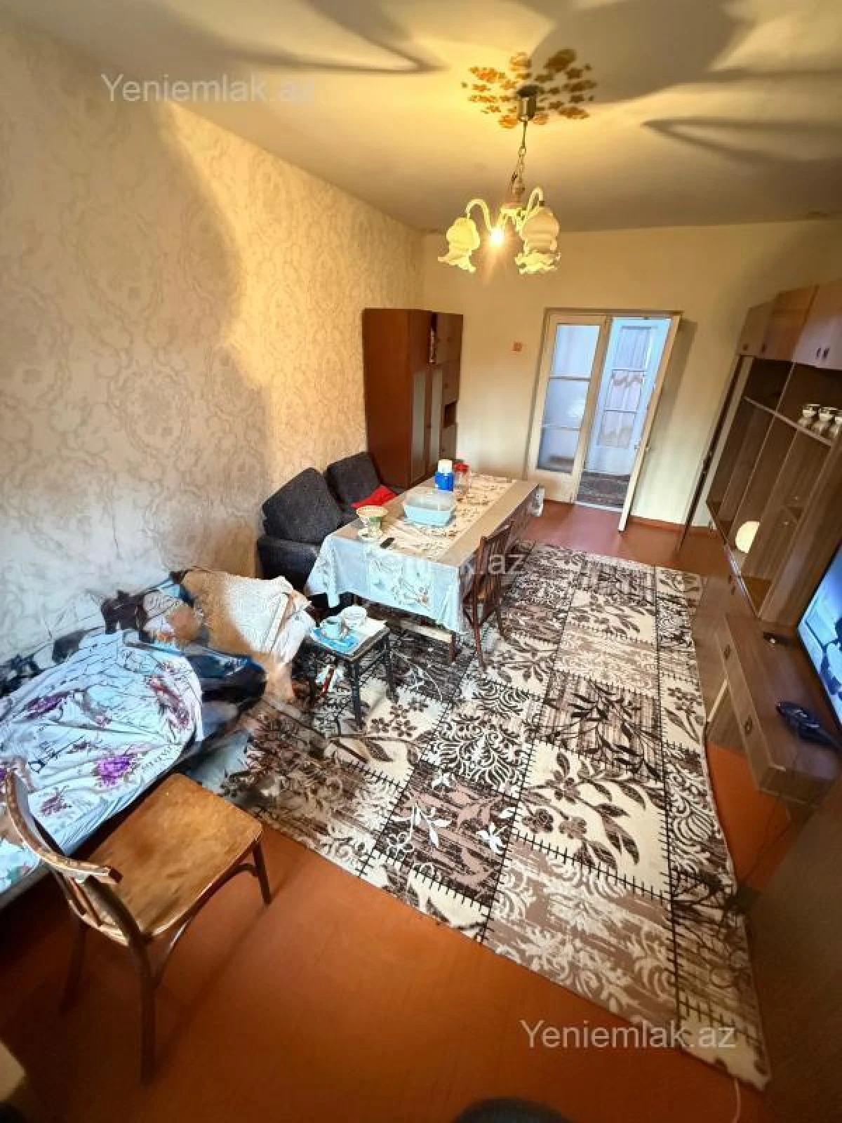 Satılır 3 otaqlı köhnə tikili 75 m²