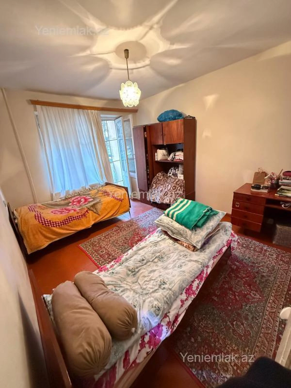 Satılır 3 otaqlı köhnə tikili 75 m²