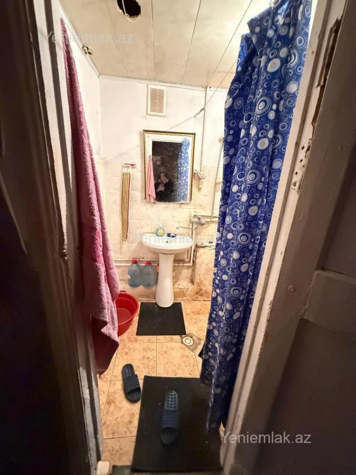 Satılır 3 otaqlı köhnə tikili 75 m²