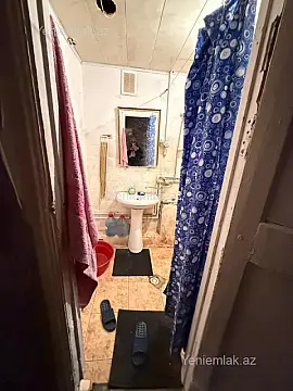 Satılır 3 otaqlı köhnə tikili 75 m²