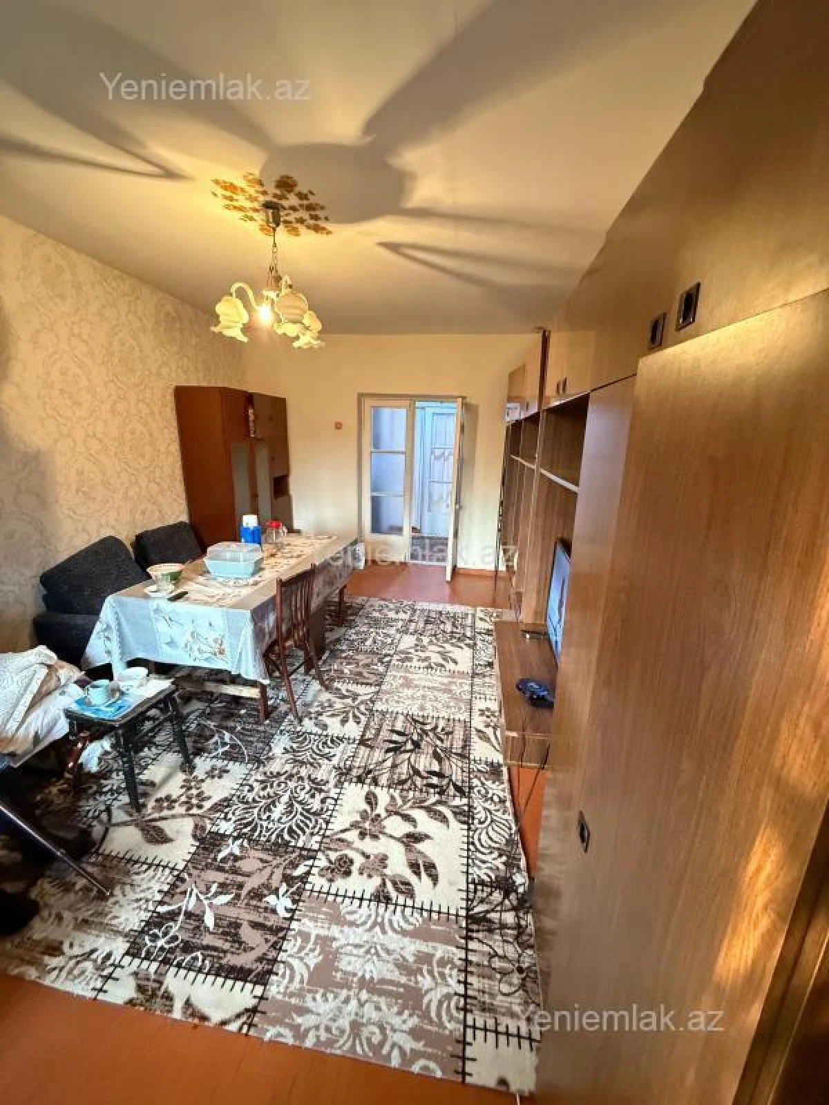Satılır 3 otaqlı köhnə tikili 75 m²