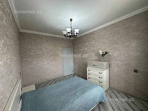 Satılır 5 otaqlı köhnə tikili 120 m²