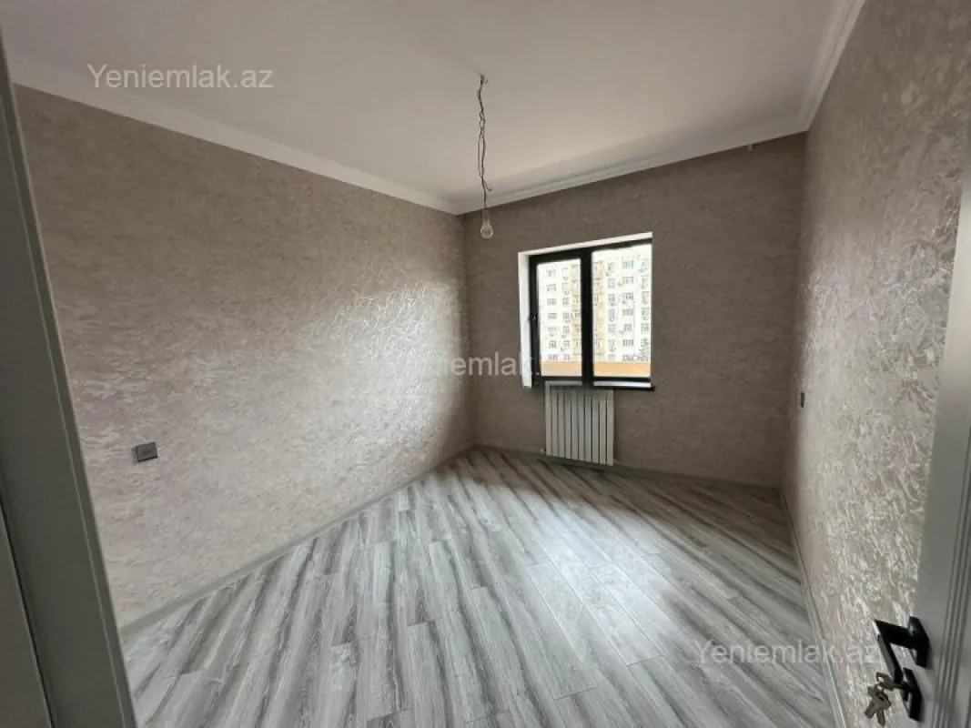 Satılır 5 otaqlı köhnə tikili 120 m²