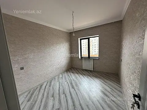 Satılır 5 otaqlı köhnə tikili 120 m²