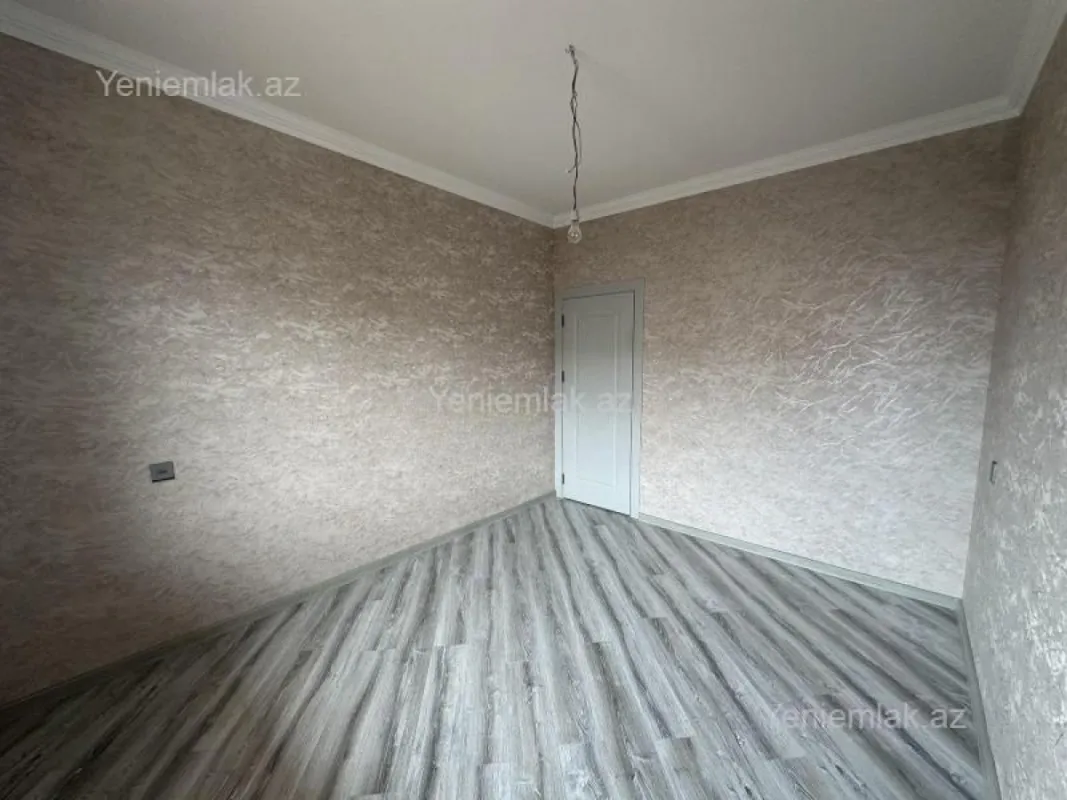 Satılır 5 otaqlı köhnə tikili 120 m²