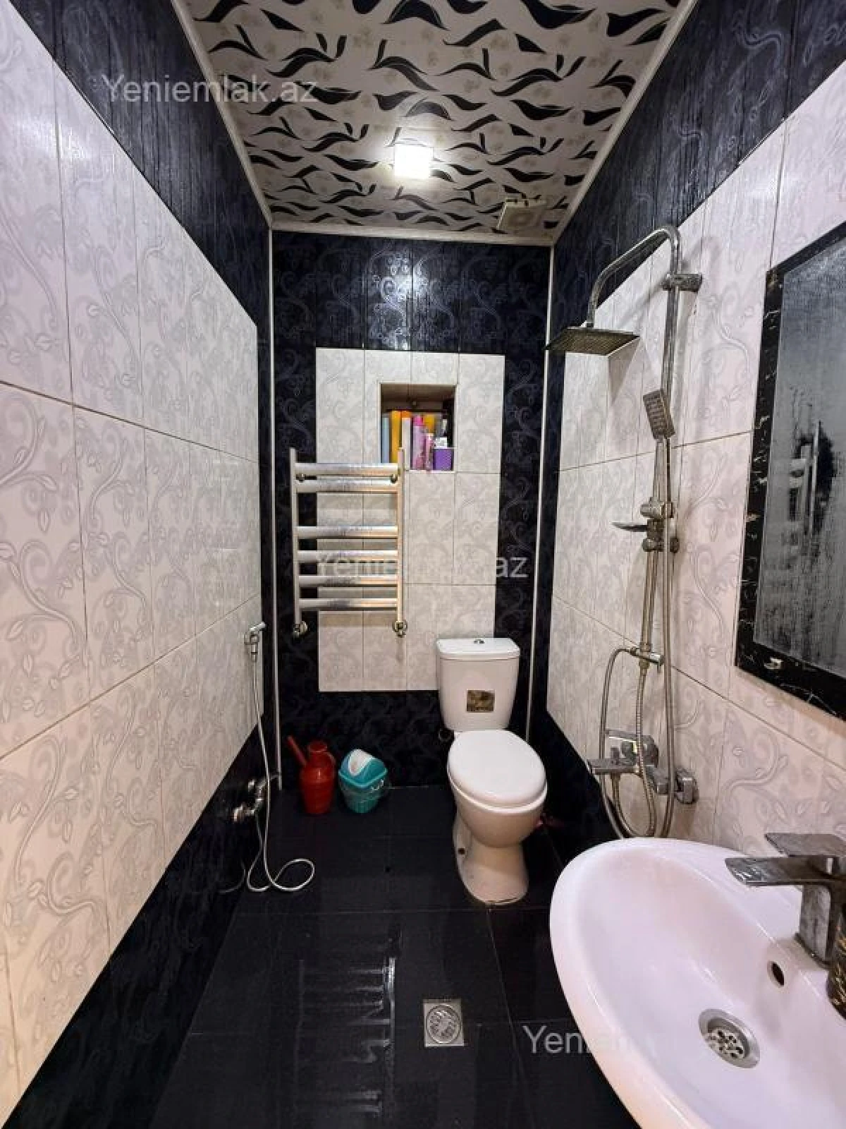 Satılır 5 otaqlı həyət evi 160 m²