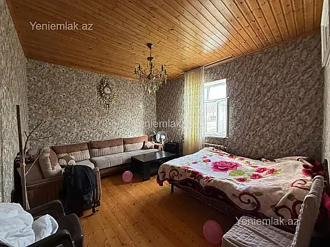 Satılır 5 otaqlı həyət evi 160 m²