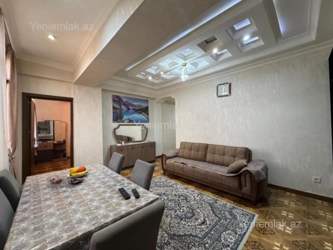 Satılır 3 otaqlı yeni tikili 70 m²