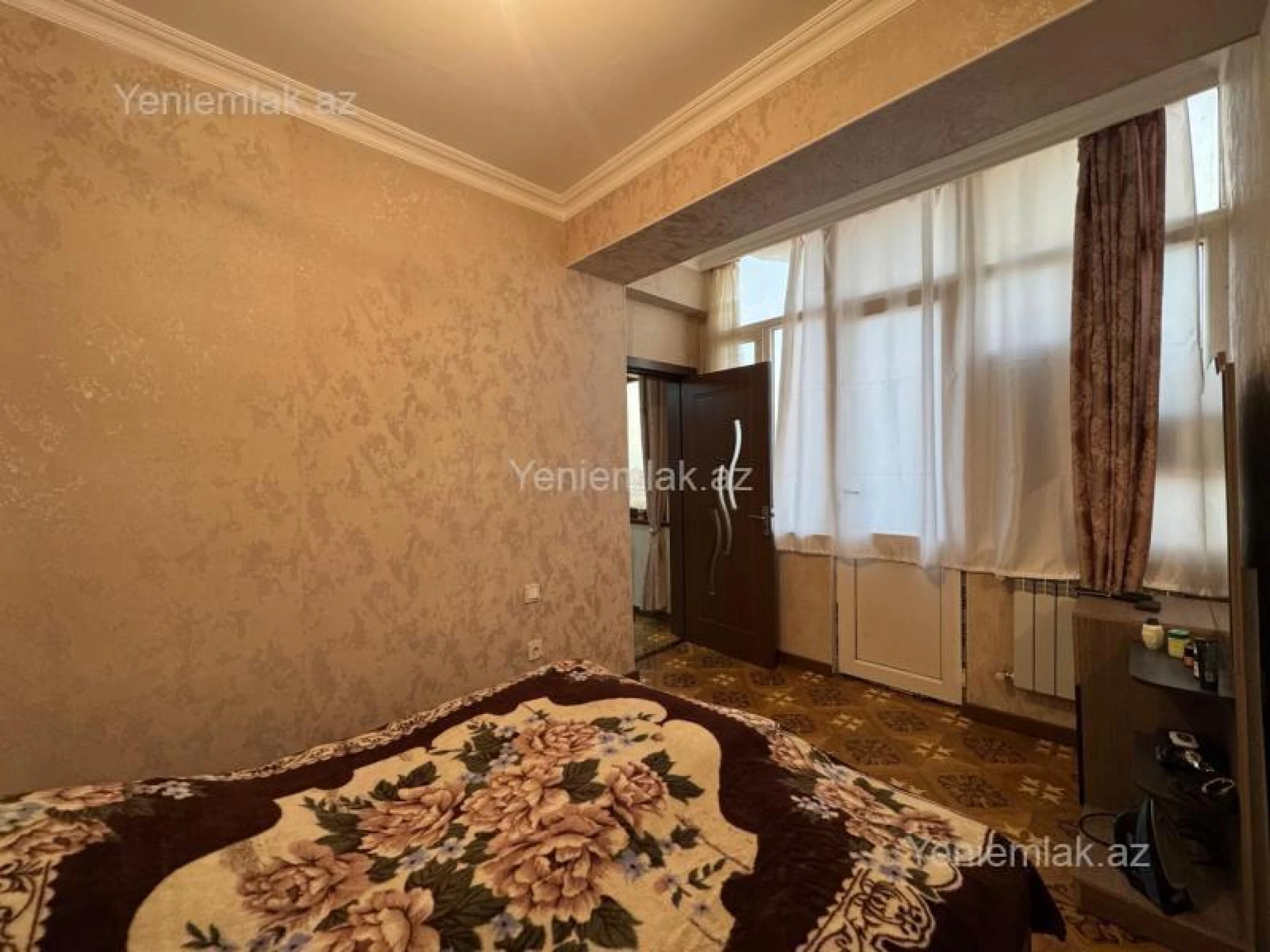 Satılır 3 otaqlı yeni tikili 70 m²