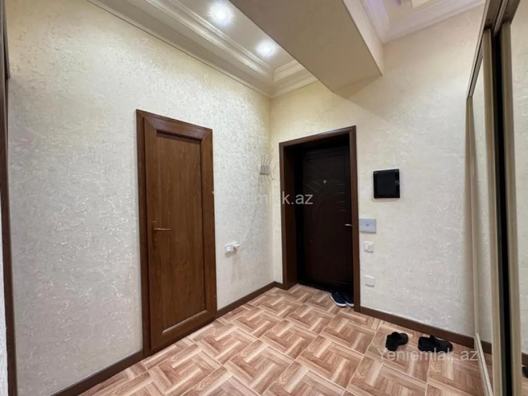 Satılır 3 otaqlı yeni tikili 70 m²