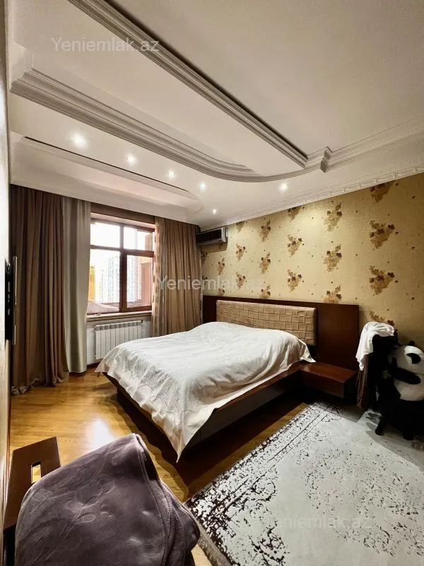 Satılır 2 otaqlı yeni tikili 85 m²