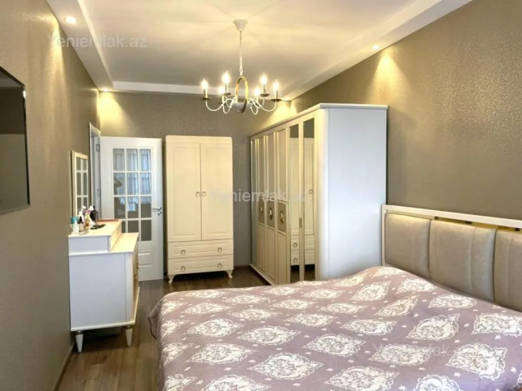 Satılır 2 otaqlı yeni tikili 90 m²