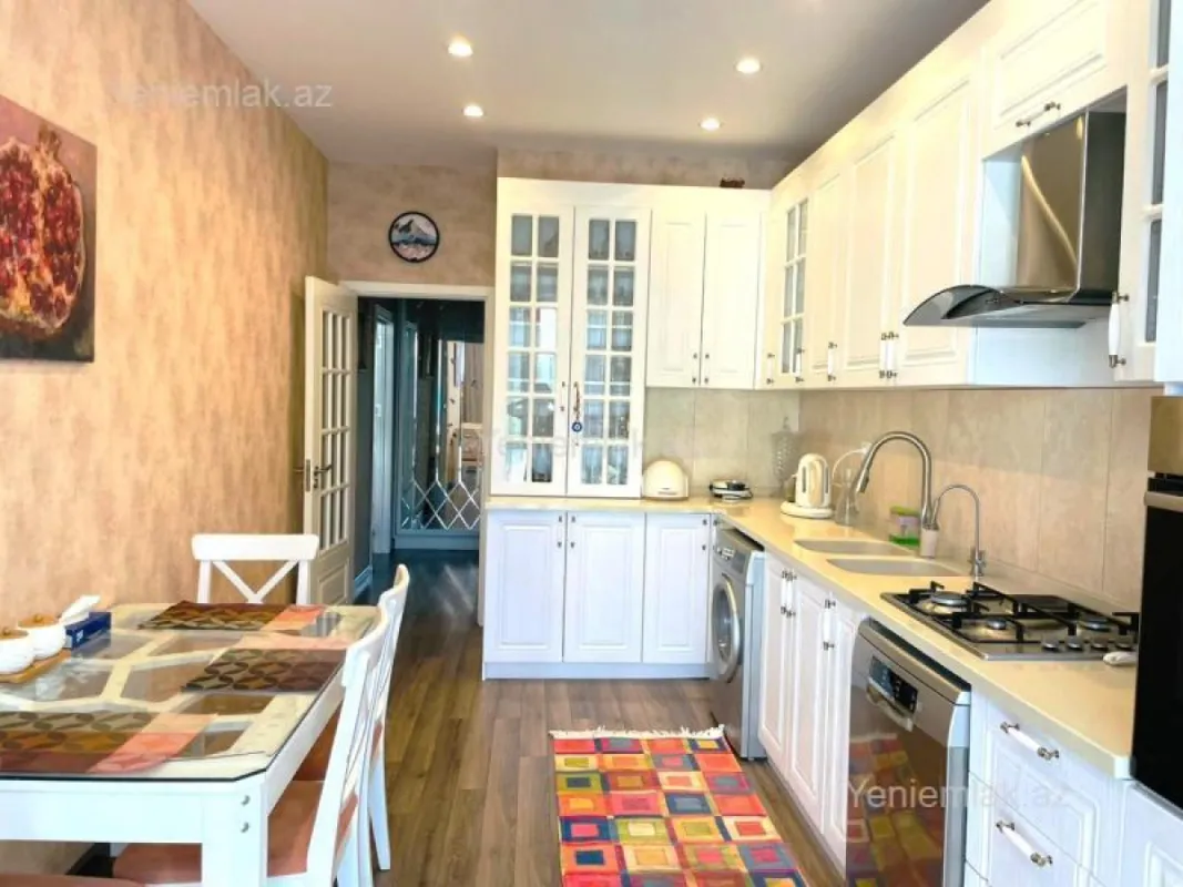 Satılır 2 otaqlı yeni tikili 90 m²