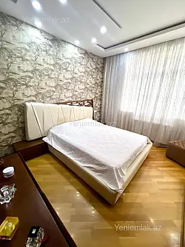 Satılır 3 otaqlı yeni tikili 120 m²