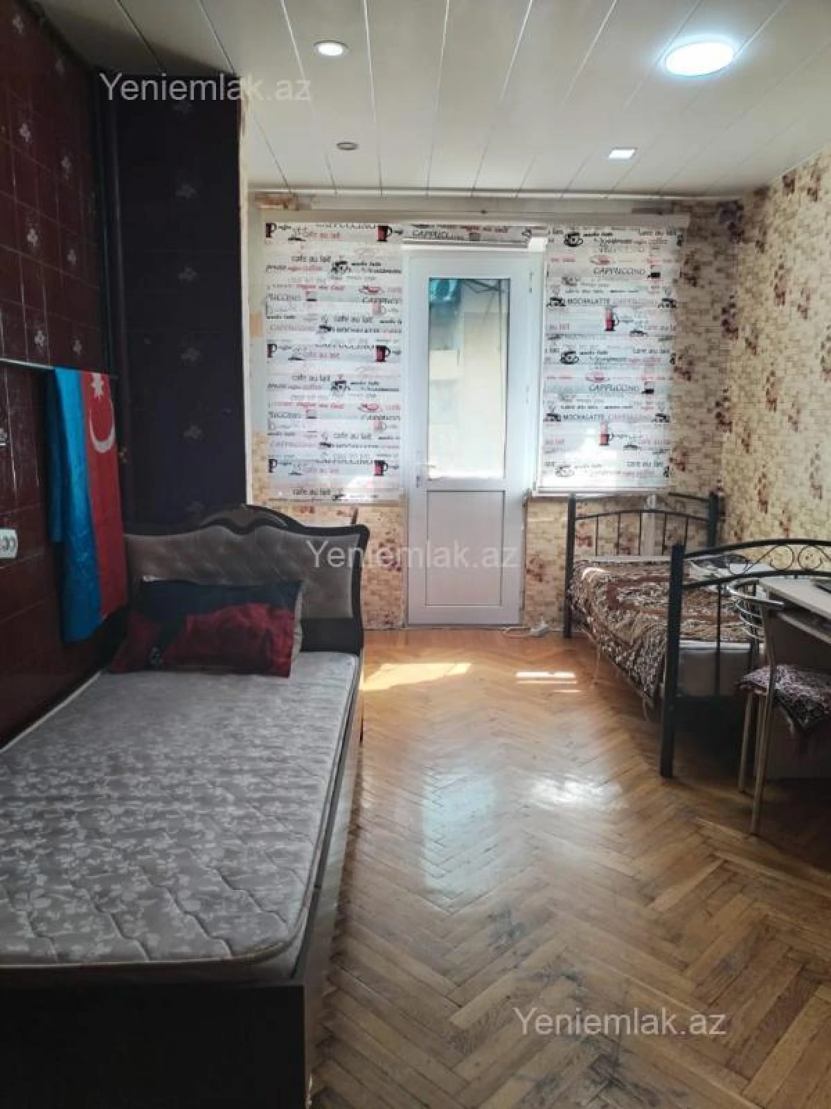 Satılır 4 otaqlı köhnə tikili 100 m²