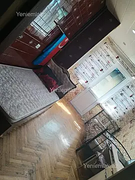 Satılır 4 otaqlı köhnə tikili 100 m²