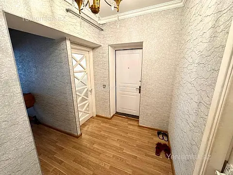 Satılır 2 otaqlı köhnə tikili 65 m²