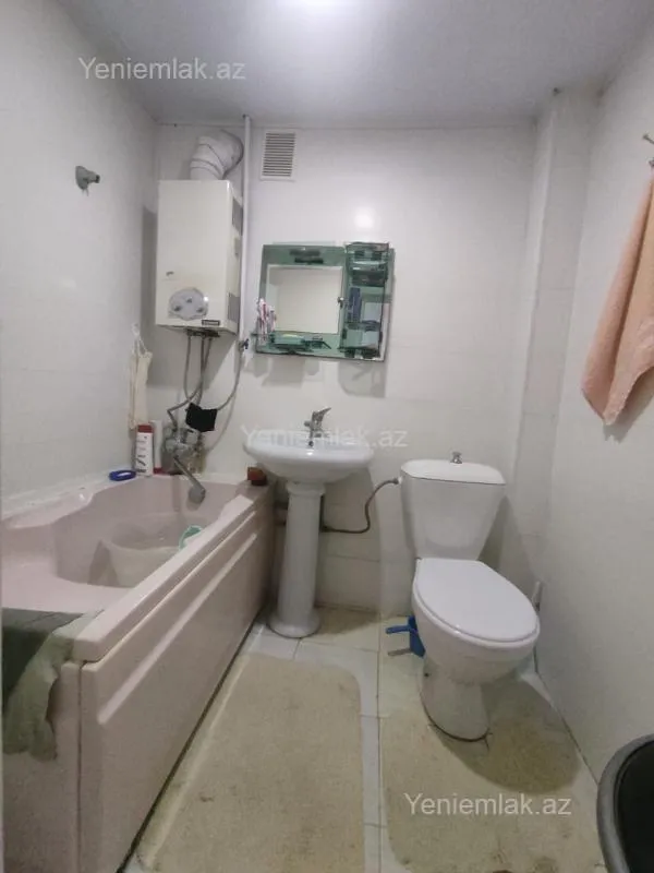 Satılır 2 otaqlı köhnə tikili 46 m²