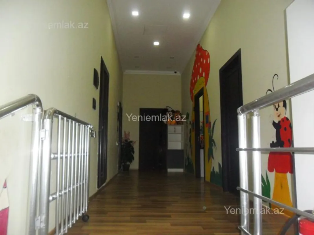 Satılır 7 otaqlı obyekt 200 m²