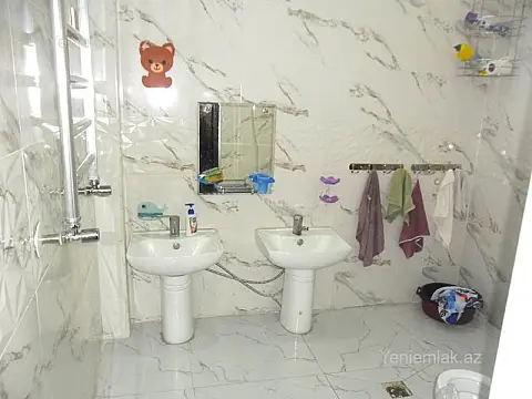 Satılır 7 otaqlı obyekt 200 m²