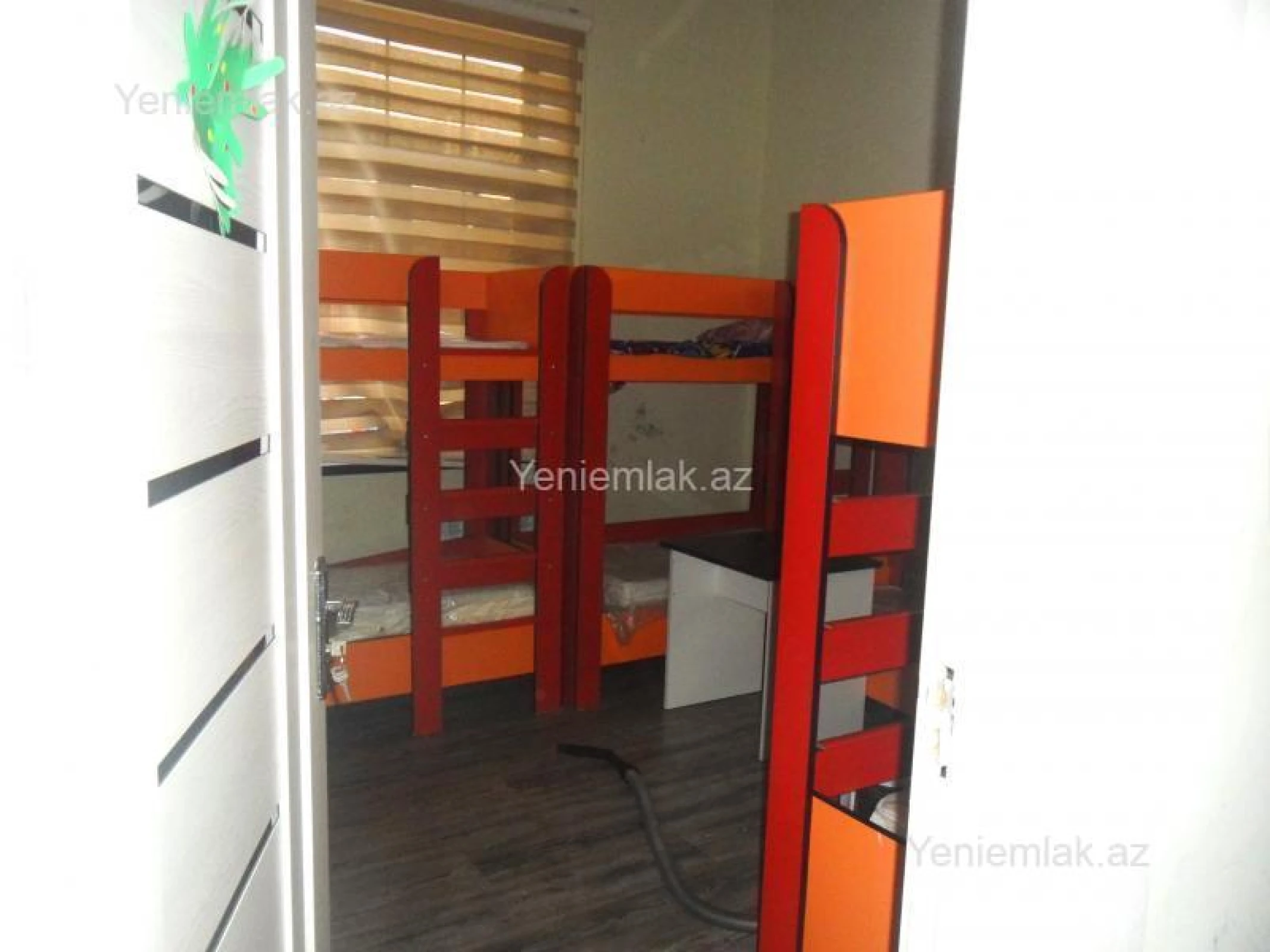 Satılır 7 otaqlı obyekt 200 m²