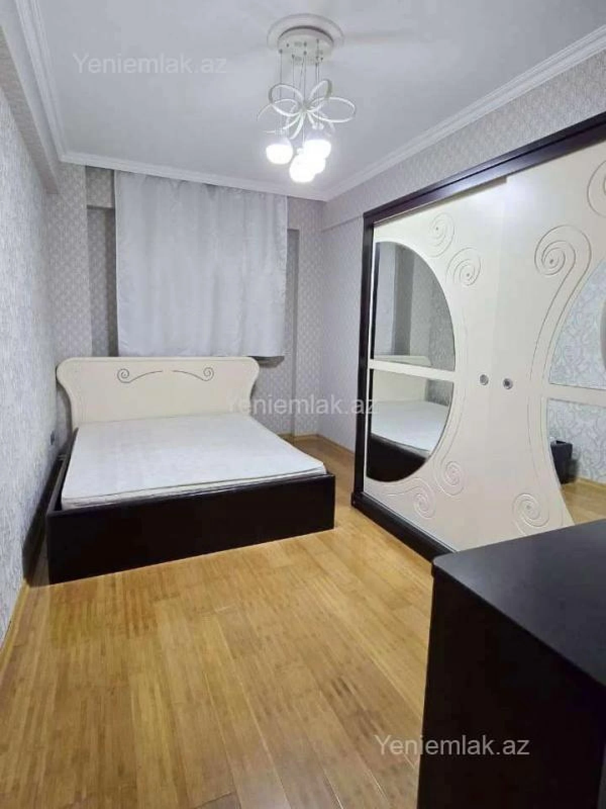 Satılır 3 otaqlı yeni tikili 83 m²