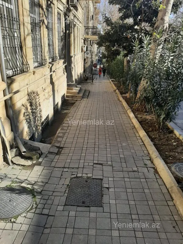 Satılır 3 otaqlı obyekt 82 m²